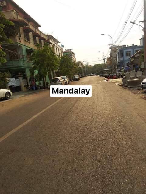 Bella16400's tweet photo. Myanmar Being Silent and Defy The Coup‼️
In furtherance of denying people are living in normal life under Coup n paying respect to all fallen democracy heroes, all cities in Myanmar stay silent on Mar24.🇲🇲

SILENCE REVOLUTION
#Mar24Coup
#WhatsHappeningInMyanmar

@poppymcp https://t.co/k6j3K83KY7