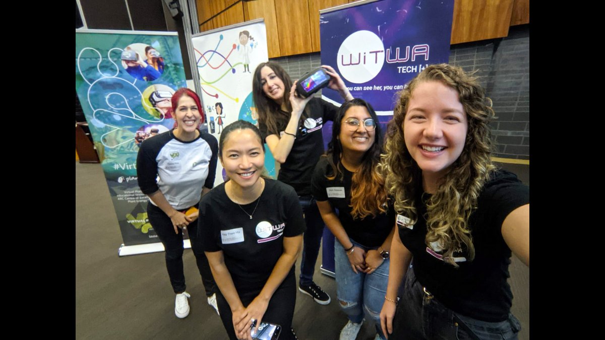PlantEnergyBiol's tweet photo. Great to be taking #VirtualPlantCell out for stories in STEM careers for #TechTrails @WITWA #SEEHERBEHER #Tech #VirtualReality #STEM #STEMXR https://t.co/RRcYLVqjd7