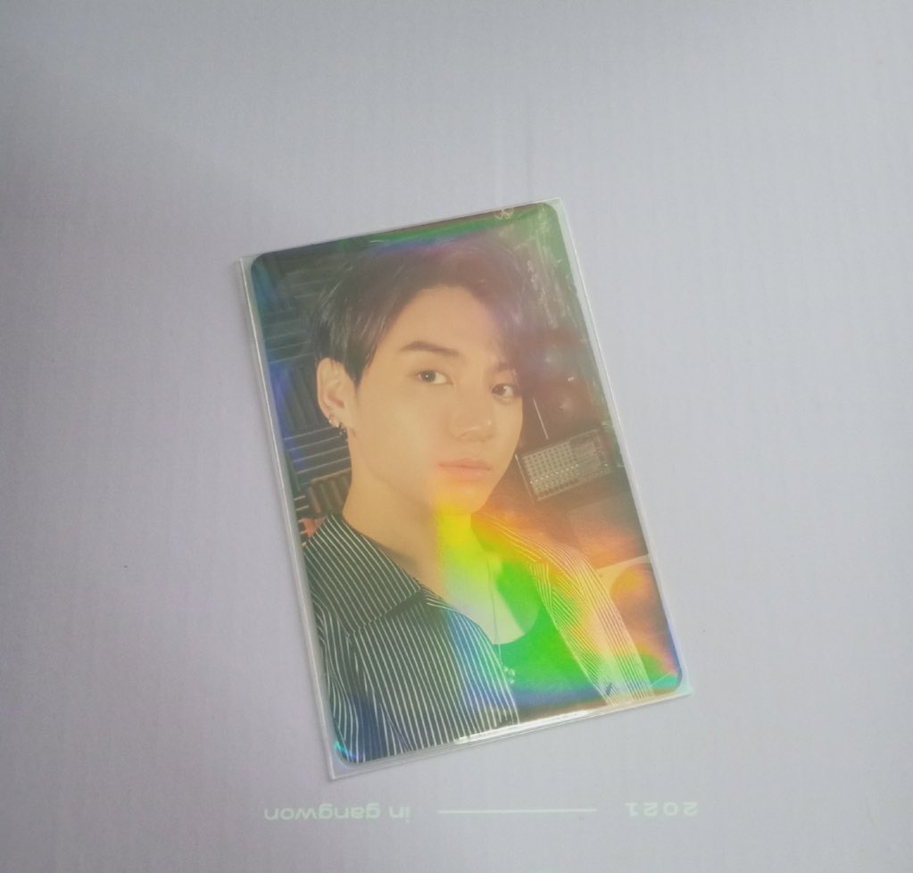ใบนี้เราตัดสินใจแจกให้ ฟลว. นะคะ 
รี+ ฟอลไว้เลยงับ 
สุ่มวันที่ 1/04/21 เวลา 2 ทุ่มค้าบ 
#ตลาดนัดบังทัน #ตลาดนัดรถไฟบังทัน #การ์ดบังทัน #การ์ดจองกุก