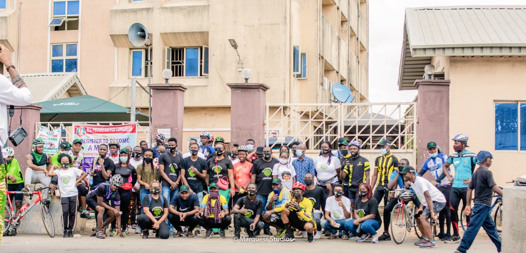 mblexxyn's tweet image. Ikoyi/Obalende #communitrees planting exercise @SustyVibes. I love this group