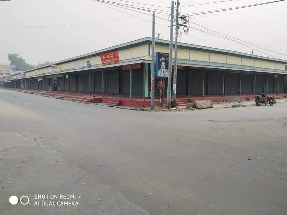 ccpanda5's tweet photo. @YangheeLeeSKKU nationwide #SilentStrike! All the retail shops n restaurants r closed. #24MarCoup #WhatsHappeningInMyanmar  
@RapporteurUn
@UNinMyanmar
@MarkFarmaner
@KenRoth
@freya_cole 
@SZarifi 
@TostevinM @DrSasa22222  @ICJ_org  @ICJ_Asia @SchranerBurgen1 @UN_HRC  @UNHumanRights @shafiur https://t.co/nezirOUKIf
