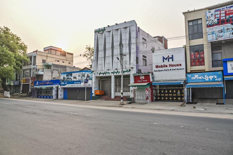 ccpanda5's tweet photo. @YangheeLeeSKKU nationwide #SilentStrike! All the retail shops n restaurants r closed. #24MarCoup #WhatsHappeningInMyanmar  
@RapporteurUn
@UNinMyanmar
@MarkFarmaner
@KenRoth
@freya_cole 
@SZarifi 
@TostevinM @DrSasa22222  @ICJ_org  @ICJ_Asia @SchranerBurgen1 @UN_HRC  @UNHumanRights @shafiur https://t.co/nezirOUKIf