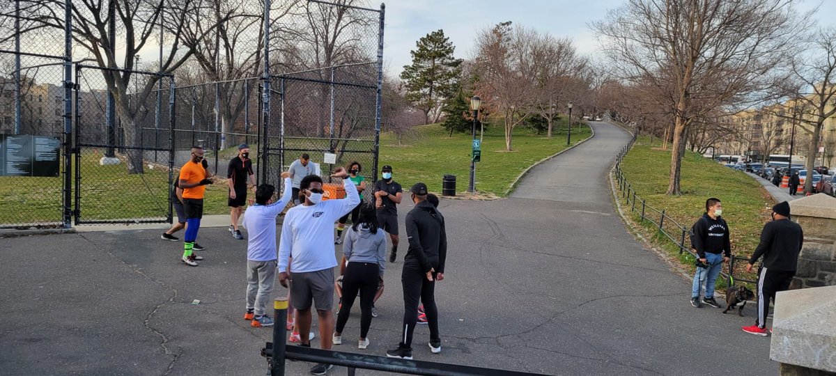 BronxSole's tweet photo. #bronxsole #yourhealthyourhoodyourhistory #itgoesdowninthebx #bxs #forbronxitesbybronxites #theboogiedown #boogiedownbronx #theboogiedownbronx #bronxfit #not62 #lovingthebronx #learningthebx #bronxhistory #knowyourhood #keepinitbronx #keepinithealthy https://t.co/gkcvEBxN3n