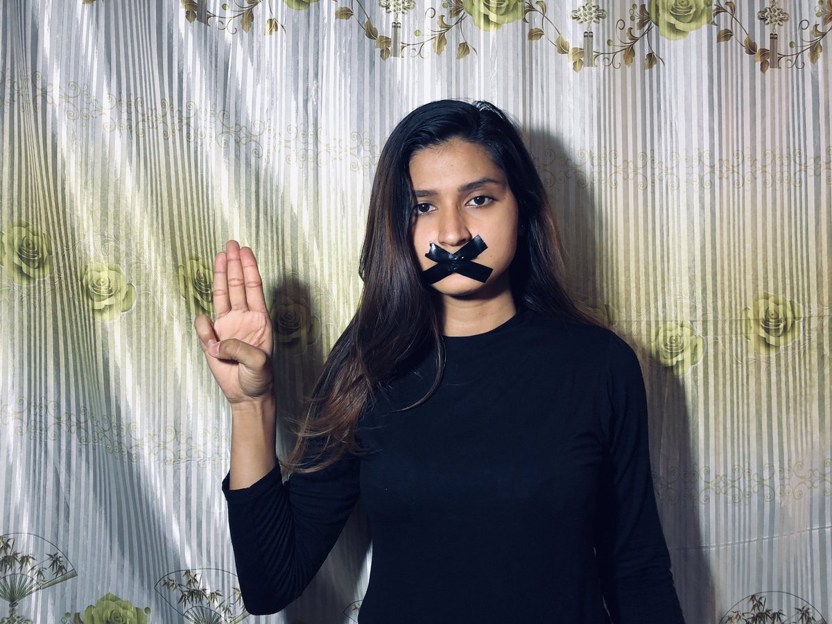 Rukh98's tweet photo. 24.03.2021
National #SilentStrike in Myanmar
Especially for our fallen heroes 🥀 So, this silence will be the loudest voice of Myanmar
#Silent_Strike
#WhatsHappeningInMyanmar
#တည်ငြိမ်ခြင်းမဟုတ်တဲ့တိတ်ဆိတ်ခြင်း
#OurCityOurRuleOurWill
#RejectMilitaryRule https://t.co/KSpfvobk4j