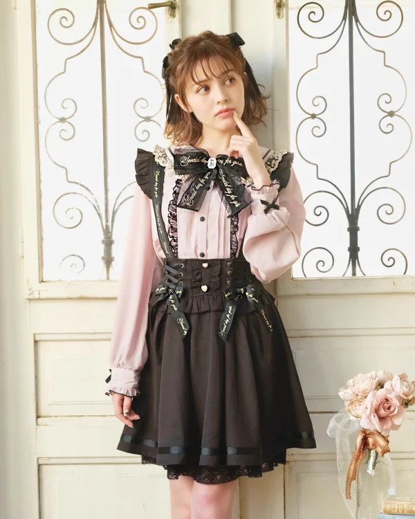 X-এ LIZ LISA: 