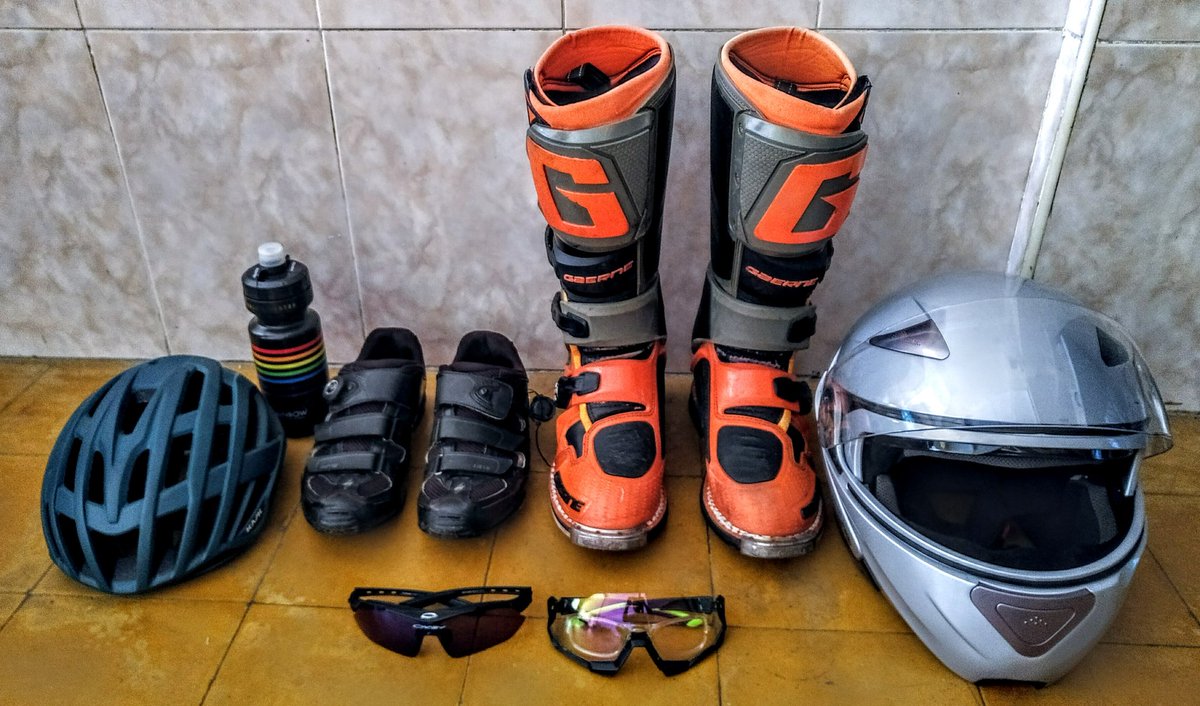 jp_vireak's tweet photo. No Drive and No Ride
#covide-19 https://t.co/lNEV4oFXu5