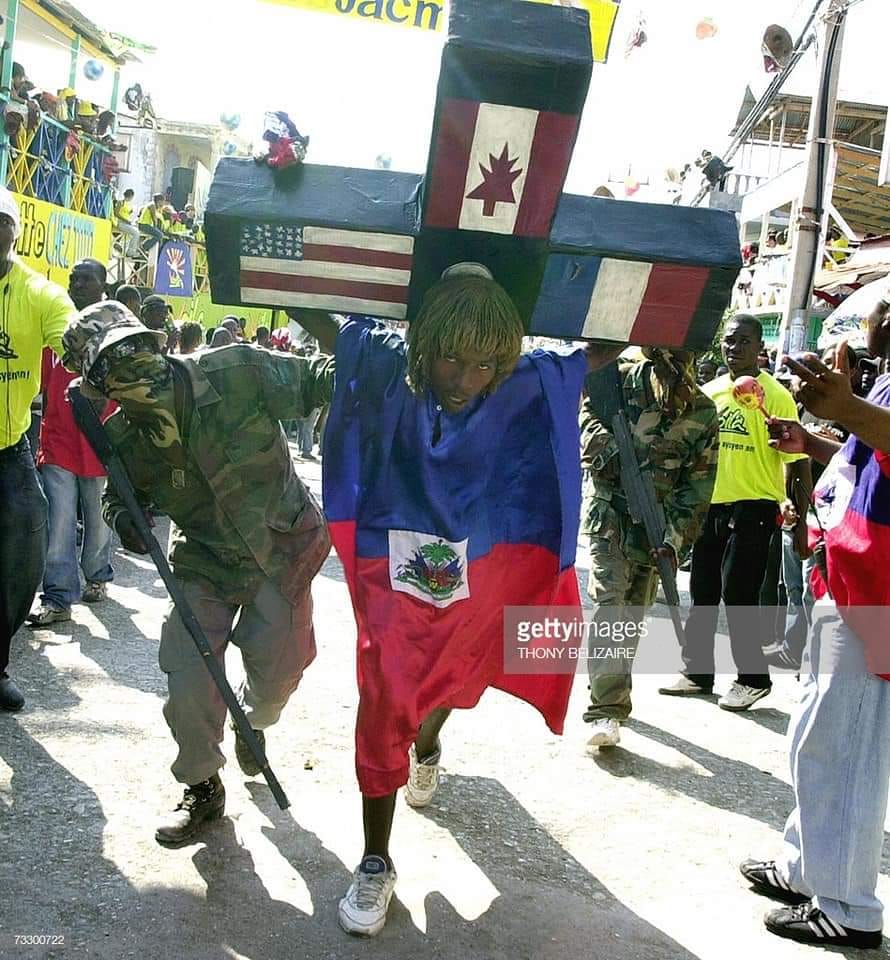 Ezilidanto's tweet photo. #PoorHaitiFeedRich Join #HLLN & grassroots pro-democracy #FreeHaitiMovement 2honor #Haiti's centuries of struggle, endurance& triumphs over tyranny. Know the fighting warriors of #FreeHaiti w/a legacy2reach to stop the global #ProfitOverPeople tyrants ruling &ruining planet earth https://t.co/f0JMOgndiM