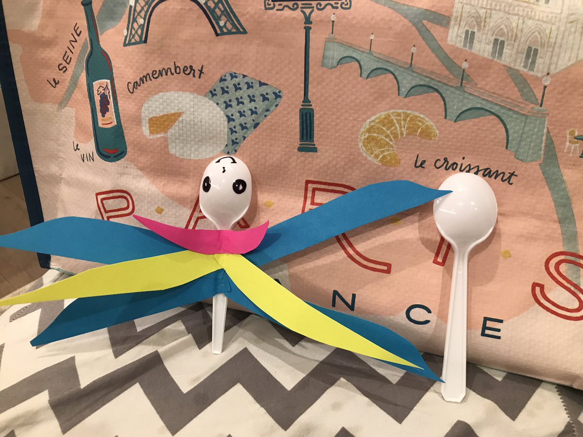 Celyendo's tweet photo. Thank you @TinkeringStudio & @ryokomatsumoto for sharing #DancingBoxes ideas & resource page. Keiki at home use whatever ordinary materials they have to make something extraordinary. We are making “Dancing Helpers” w/ outrageously fun dance parties! @bbray27
#MakerEd #808Educate https://t.co/AJKtUxPieU