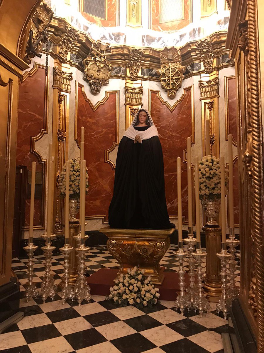 #CofradiasMLG | Desde esta mañana y hasta el Viernes Santo, el Cristo de la Buena Muerte y Ánimas y Nuestra Señora de la Soledad Coronada están expuestos en la capilla a la veneración de los fieles. Sigue los actos en youtube.com/cofradiamena #Cuaresma2021 #SemanaSanta2021