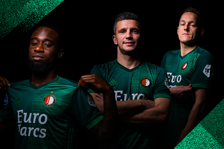 classicshirts's tweet photo. 🚨 Shirt Alert 🚨

Yesterday, Feyenoord released this special 'Full Support Uitshirt' for 2021-22. It's for the supporters who didn't ask for a refund for their season ticket.

What do you think? https://t.co/i5ilwSRTF0