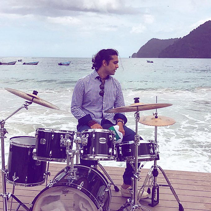 JubinNautiyal's tweet photo. Play on.... https://t.co/IxTsAEiUcL