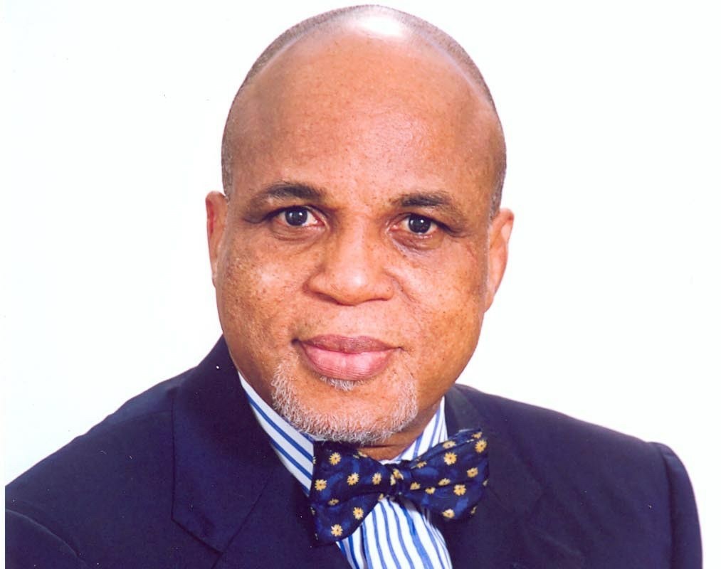CommPassHQ's tweet photo. Today’s CommPass of achievement points towards MR Biodun Shobanjo CEO @OnyxProperties, 
@halogensecurity
. Mr Biodun was  humble at beginning to become one of the biggest players in the Real estate industry. 
#realestateinvestor 
#SecurityGuard https://t.co/WVvQB6tt3Z