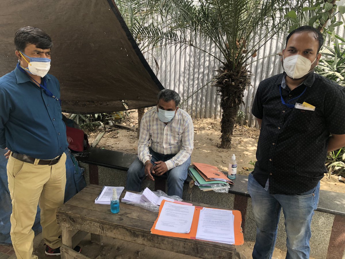 dashmeetchadha's tweet photo. Kindly sensitize your officers to be courteous and respectful. 
These guidelines are meant to be followed by all including your  officers. Please spare the people from this feudal “Babu” culture, at least during the pandemic. https://t.co/DyApH4r0Eg