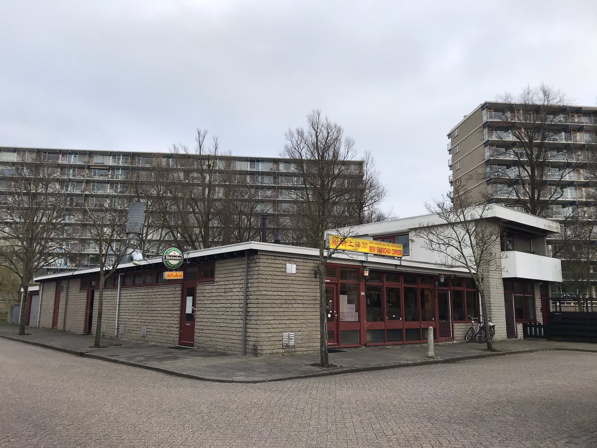 AmsterRus's tweet photo. @Tjasker Wel geluk 🍀 #ChinIn 
Shanghai Corner 
✅Afhalen
✅Heineken bord
✅Brutalistische bouw
✅menukaart
✅Facebook &amp; Google maps voor meer mooie beelden 
Geniet van de mooie dag 👋 
&amp; deze altijd speciaal voor @JScheurbuijck 
✨#020ontheroad https://t.co/TOLbbNaONt
