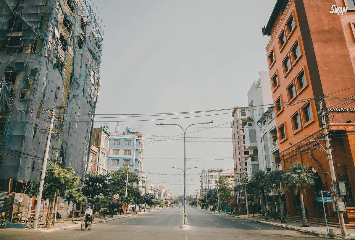bg_rubydd's tweet photo. The Smart City Mandalay is Smart as usual, showing unity by joining the SILENCE REVOLUTION, proving Junta wrong.
#WhatsHappeningInMyanmar
#Mar24SilenceStrike https://t.co/6qqGSzlhi5