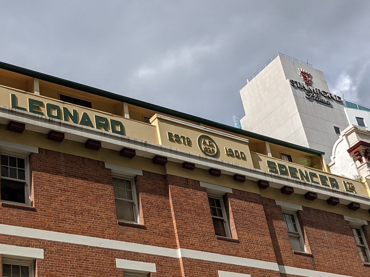 ForgottenType's tweet photo. 'Leonard Spencer Ltd'/'Spencer Chambers'/'A.D. 1926'/'Estd. 1900'
Find it at 53 Edward Street, Brisbane.
#BuildingNames #Fonts #Type #Typefaces #Brisbane #Queensland #ForgottenType https://t.co/6ogIMgH9dp