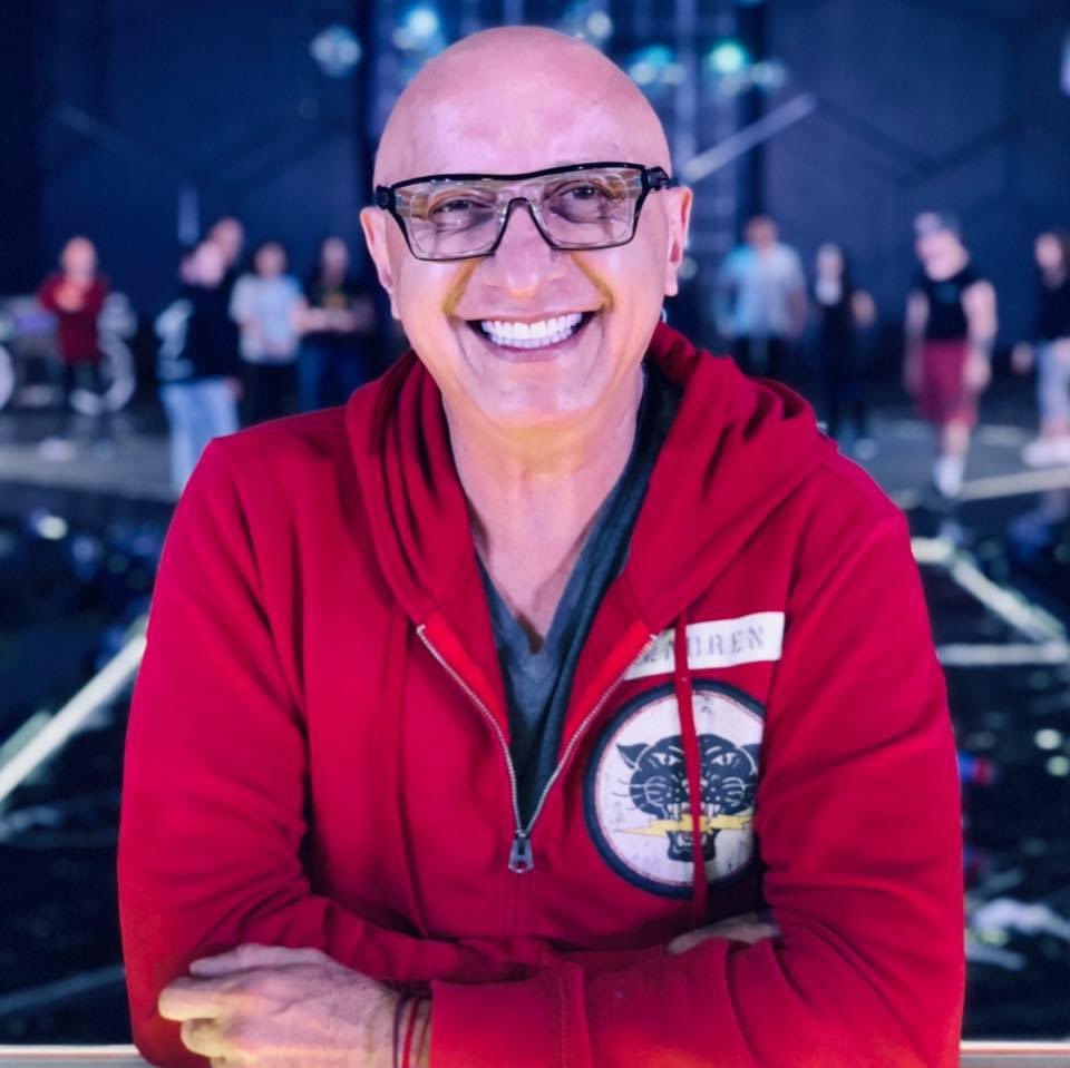 Con esa sonrisa te recordaré siempre Beto... ¡Gracias por todo! ¡Gracias por las pláticas y anécdotas! ¡Gracias por tu cariño y amistad! ¡Gracias por las enseñanzas! Recordaré siempre tu voz al pasar por mi oficina cada día: “¡Pórtate bien, Leo! ¡Ponte Chingón!”... 🙏🏼🙏🏼🙏🏼🙏🏼✨✨