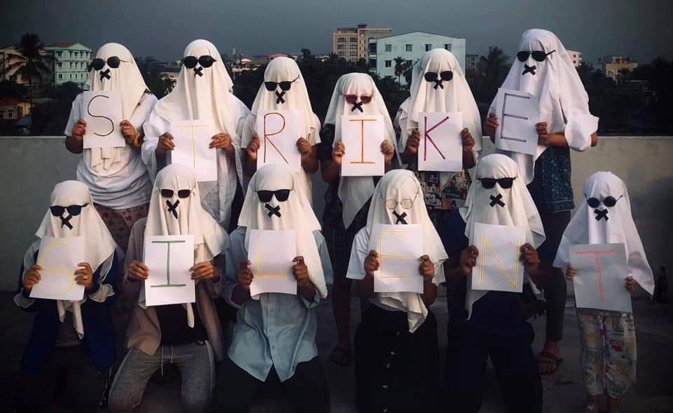 ChoZinLatt6's tweet photo. Silent strike revolution of anti-dictatorship in N- Okkalapa township, Yangon. 
SILENCE REVOLUTION 
#WhatsHappeningInMyanmar
#Mar24SilenceStrike https://t.co/zZWoBlMR29