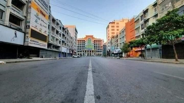 IrrawaddyNews's tweet photo. Silent strike in Mandalay

Mandalay, Myanmar’s second-largest city, was silent on Mar. 24 as protesters kept off the streets as part of a nationwide silent strike. (Photo: CJ)
 
#WhatsHappeningInMyanmar
#SilentStrike https://t.co/VFHHcQJH62