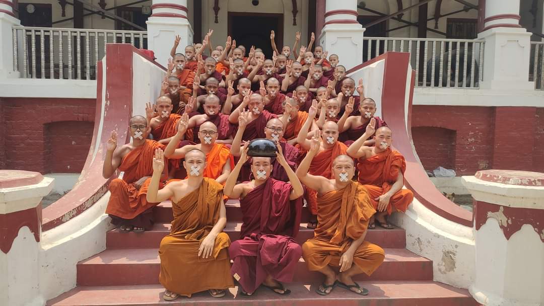 candythiri16's tweet photo. SILENCE REVOLUTION

#WhatsHappeningInMyanmar
#Mar24SilenceStrike https://t.co/VOeXt1pg7Y