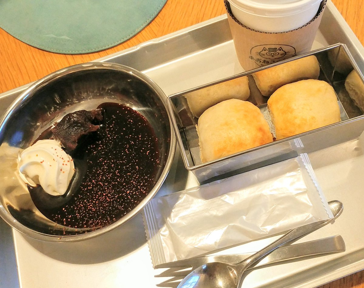 『 紅茶のティーストアーで焼きまんじゅう展』に参加しております✨
場所:紅茶のティーストアー様 2階
期間:3月28日(日)まで(定休日:木・金)
出展者…たなかや焼饅頭店、ワニマックス、騒戯屋☆歌劇団、kuku、Alice、シフクトート、麻覇王、OKEIKO、ヤネウラ新聞、あおねこの紅茶
おいでませ✨