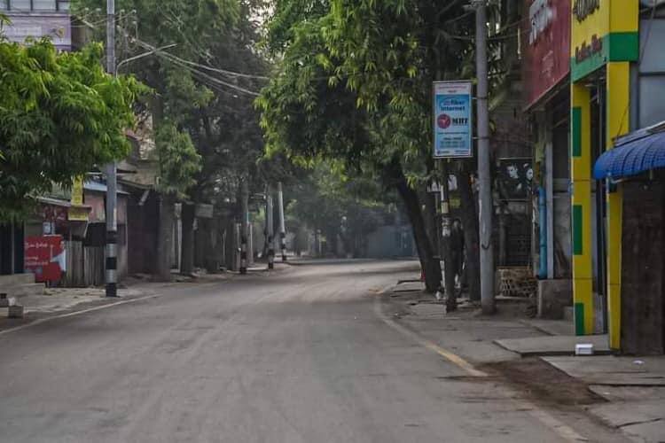 m4_MeeMee's tweet photo. Everyone is silent and all closed in #MonYwar, participating in today's Silence Strike movement.
SILENCE REVOLUTION 
#WhatsHappeningInMyanmar
#Mar24SilenceStrike
@JosepBorrellF1
@SecBlinken @ASEAN @SchranerBurgen1 @SAdamsR2P
@ICJ_org @UN https://t.co/A0U6WhaDHb