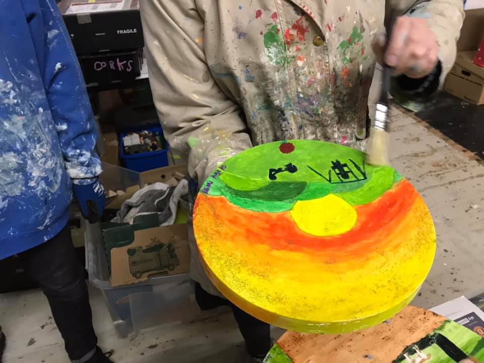 marpleparkart's tweet photo. Each roundel needs 3 generous coats of Golden MSA high quality varnish letting them dry for 2 or 3 days in between coats.Then they need time to ‘cure’. The varnish really enhances the work bringing out the details. They are looking absolutely beautiful! https://t.co/1aLH51Ajsu https://t.co/8AHQngfNUu