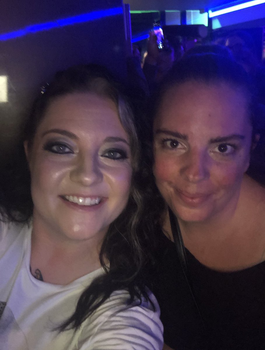 SorayaKerkhove's tweet photo. We definitely miss your face her from the crowd in Amsterdam as well @AshleyMcBryde 🥺 #AmsterdamandCalifornia #rightaboutnow #writeaboutnow #goosebumps https://t.co/fKN8pWDK1O