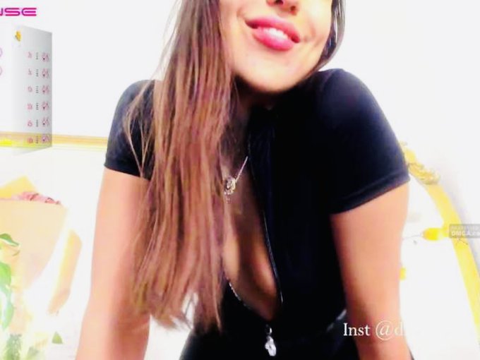 Diodora Magenta’s pics and videos