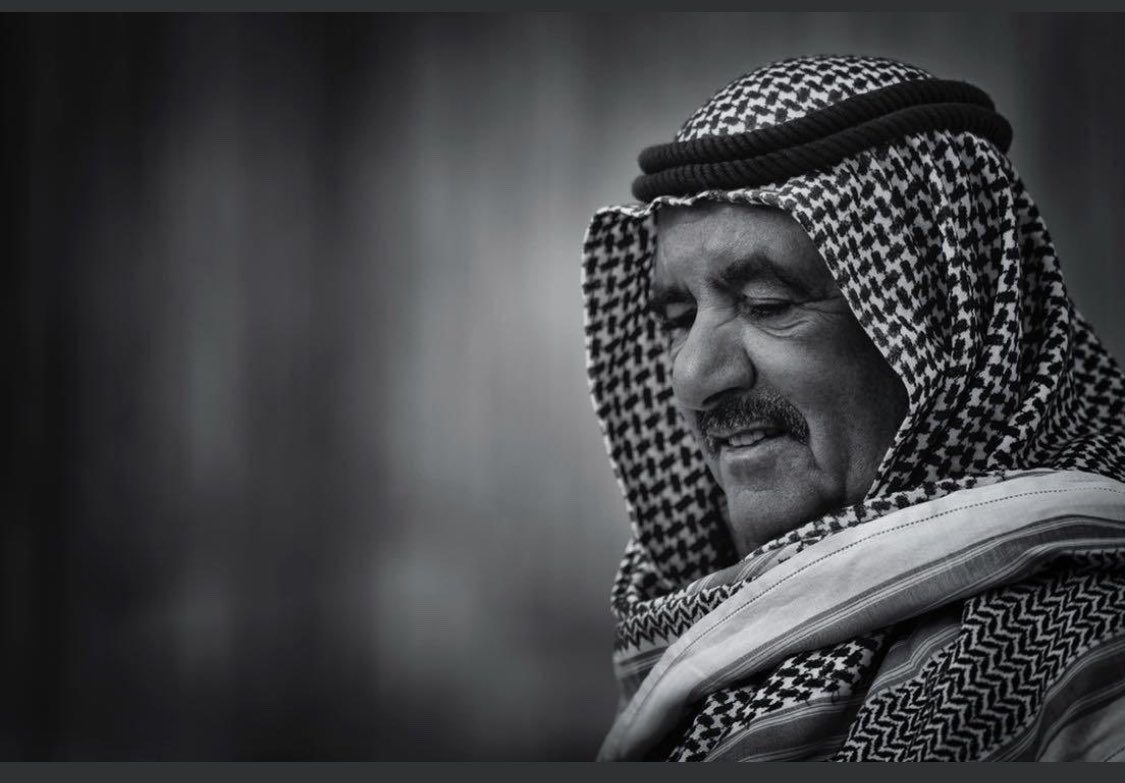 AnwarGargash's tweet photo. فقدت الإمارات اليوم رجل من رجالها التاريخيين، وفقدنا شيخا عزيزا جليلا، رحم الله الشيخ حمدان بن راشد آل مكتوم وغفر له، وندعو الله سبحانه وتعالى أن يخفف مصاب أنجاله وآل مكتوم الكرام وأن يلهمهم الصبر ويحسن عزائهم، نسأل المولى جلّ وعلى أن يمنَّ على الفقيد بالرحمة والرضوان. https://t.co/7q2FyznGp7