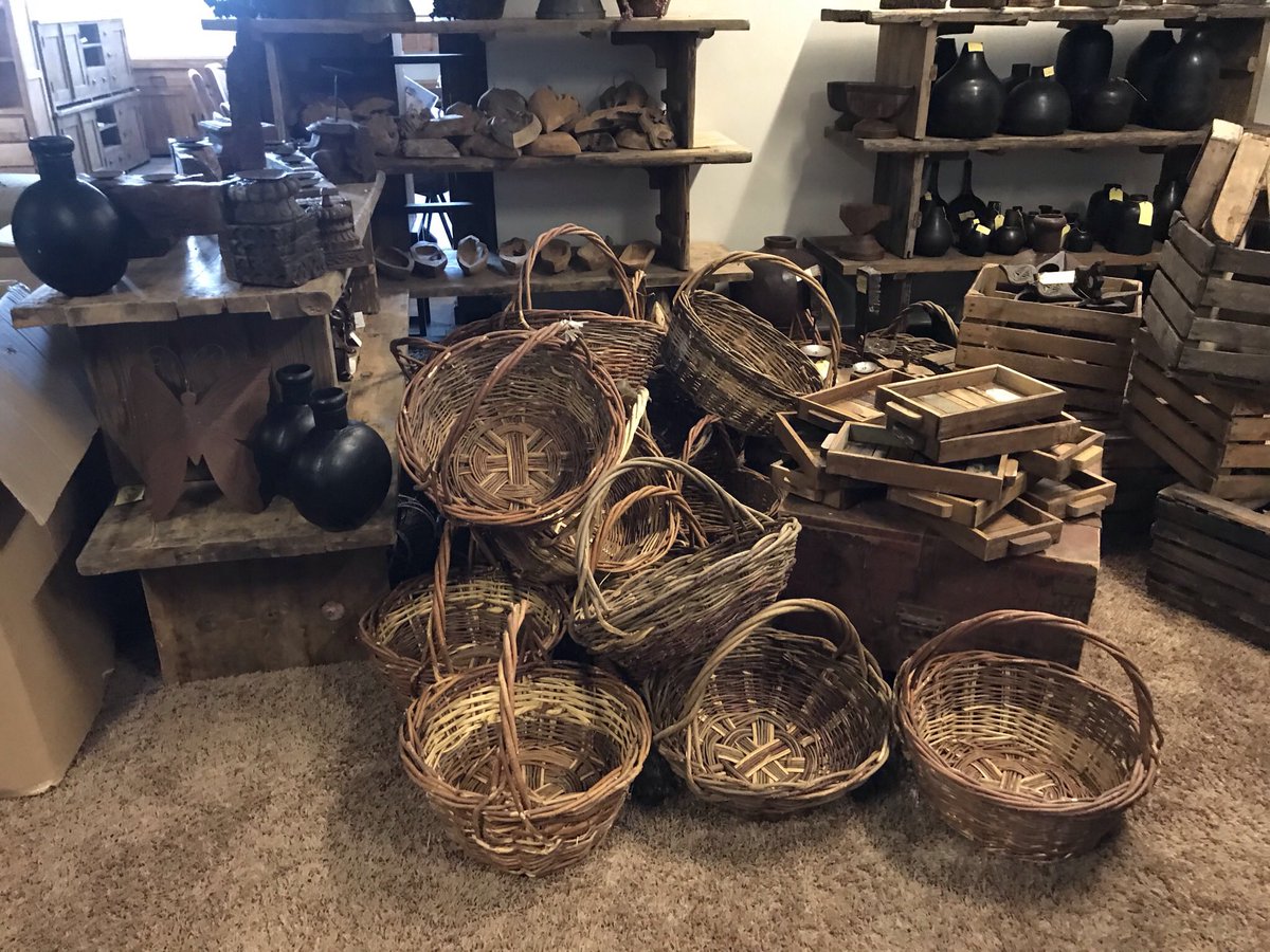 gertwilligenbu1's tweet photo. Gert Willigenburg Handelsweg 30 Putten woonwinkel #outlet#stunthal#opruiming #koopjes #voorraad # https://t.co/uMwEr1FehX