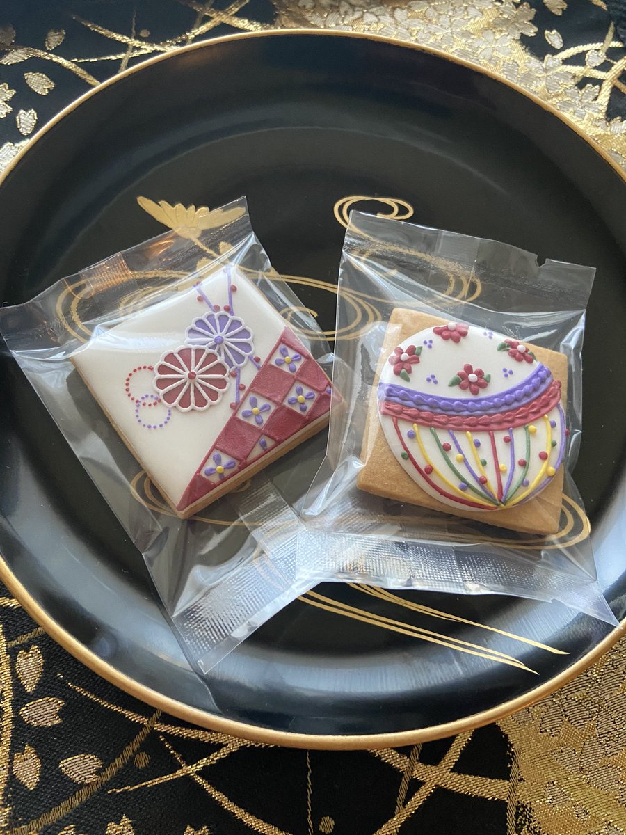 ksk_47's tweet photo. 先日鴨川近くにあるホテル　「ALZA KYOTO」に宿泊してきました❗️実は宿泊券をいただいてしまいまして😁
部屋からは鴨川を見られ、広々とした部屋でゆっくりとくつろげました👍
朝は近くの白川を散歩。桜が咲いていて写真を撮っている方もたくさんいました。
本当に良かったです✨
#京都
@recotri https://t.co/pTtXAXTiK8
