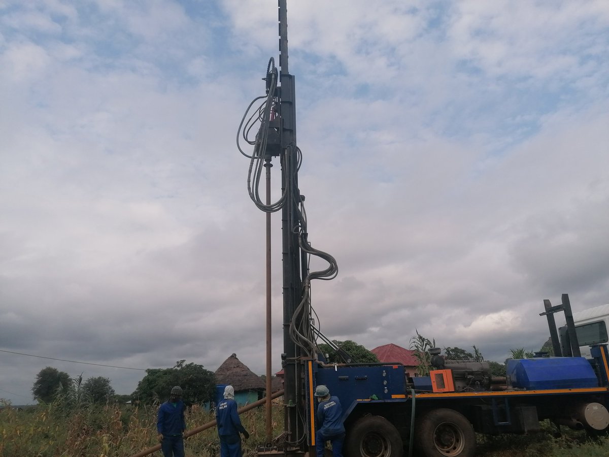 Hulelagp's tweet photo. Preparing to drill at nkovan village a xa swita
#nwajon_boreholes_drilling
#Loadshedding
@Miyelan_Malulek
@magunela
@0820485184
Hi nyika R1000 if you refer a custom
#0710354915 or 015 000 6091 https://t.co/uddghRRIxg