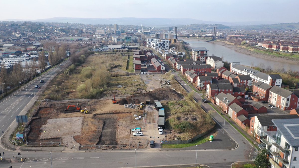 Laura Palfrey tweet media