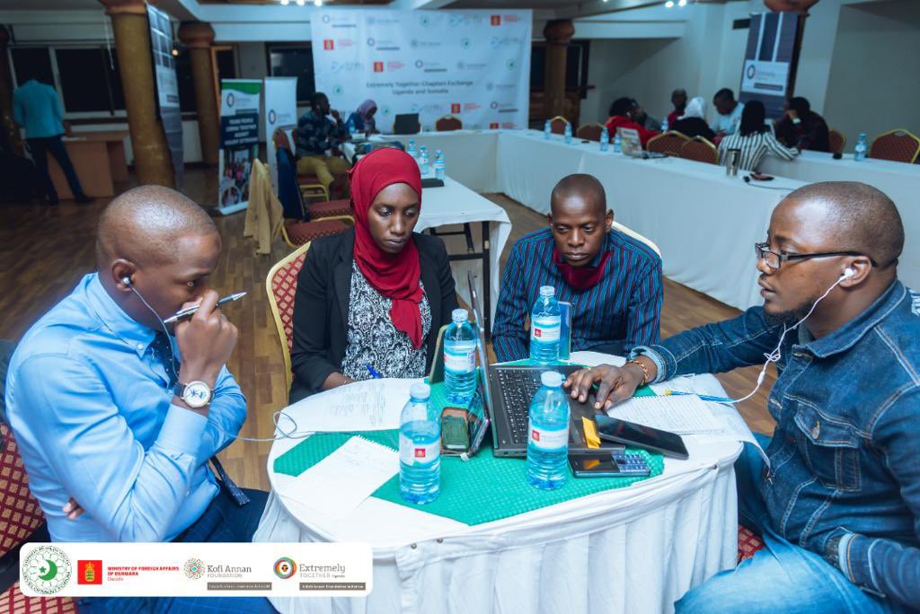 XtremelyUganda's tweet photo. Day 2, ended with breakout sessions;

Breakout Room 2

Online and offline discussion about how our relationships within the chapter have evolved and how our individual roles have evolved with in the chapter.

#ETExchange #ETConnect #ETLessons 
#diversity #tolerance #peace https://t.co/TFlHVXVaI2