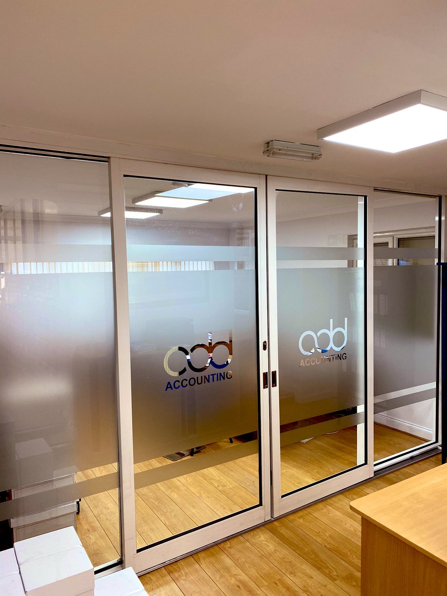 Add Accounting tweet media