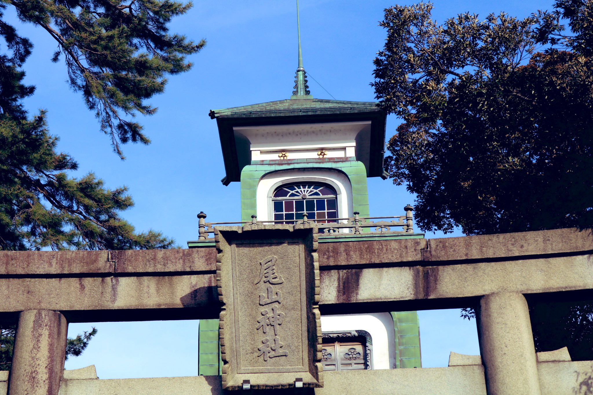 佳菜112 今日は尾山神社 散歩 ご利益は夫婦円満 勝負運 少し咲いてた 春が待ち遠しい 尾山神社 前田利家公 利家とまつ 春 写真好きな人と繋がりがたい