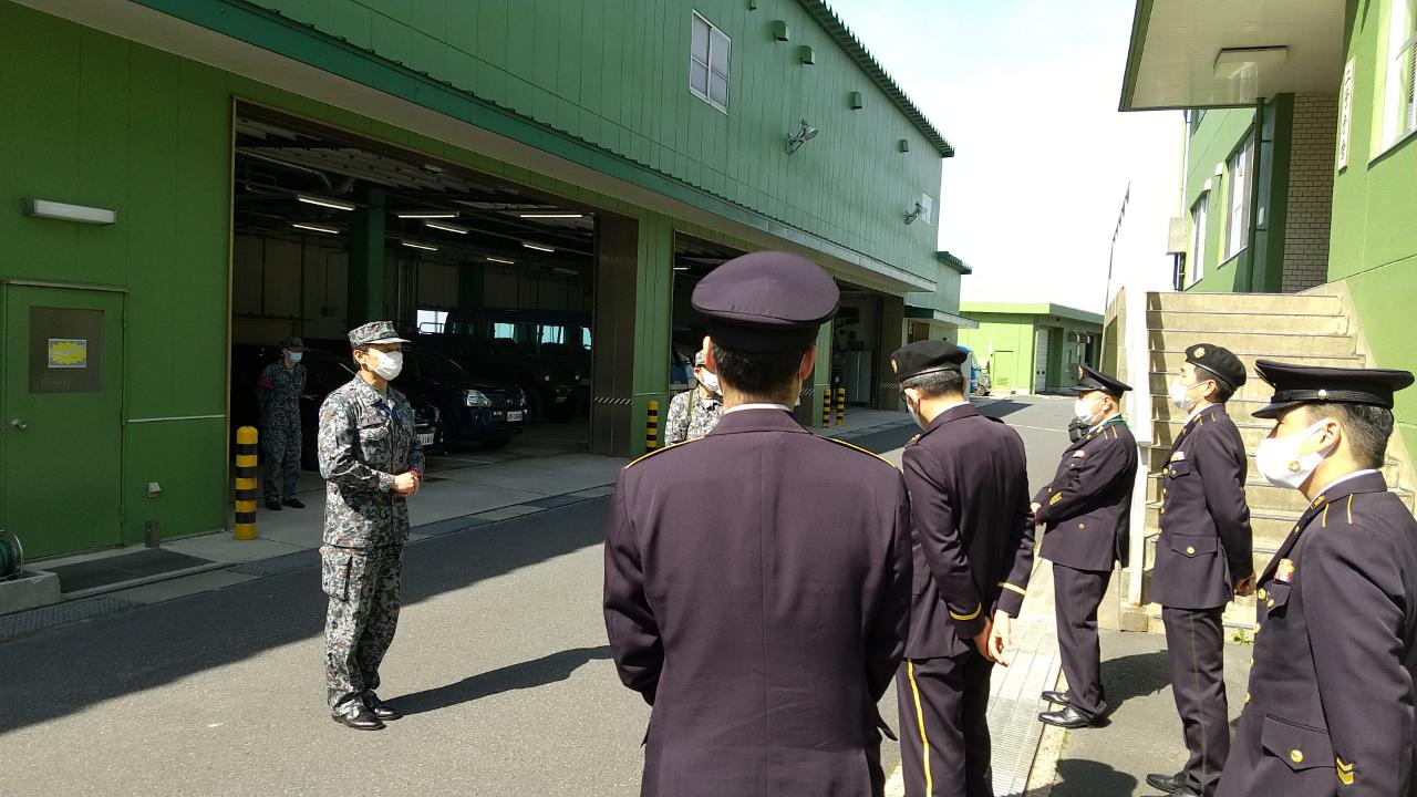 自衛隊京都地方協力本部 公式 どーも かちょーです 本日 京都地本では京丹後市の経ヶ岬にある航空自衛隊のレーダーサイトを研修しました 陸上自衛官と海上自衛官の広報官があまり馴染みのない航空自衛隊基地の様子を深く知るための研修です 自然に