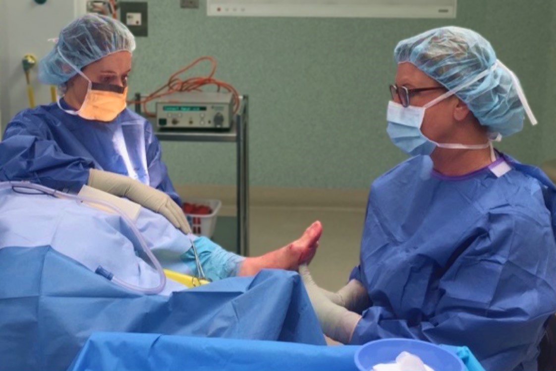 PodSurgeons's tweet photo. Check out our article: "Women in Surgery" in the latest  STRIDE magazine, free to members of the ApodA https://t.co/Dih6pIM798. Thank you to our authors Dr Leah Cook, Dr Simon Smith, Ms Emilia Bran and with contribution from Dr Lee Gray. https://t.co/toq8wX4zZ3