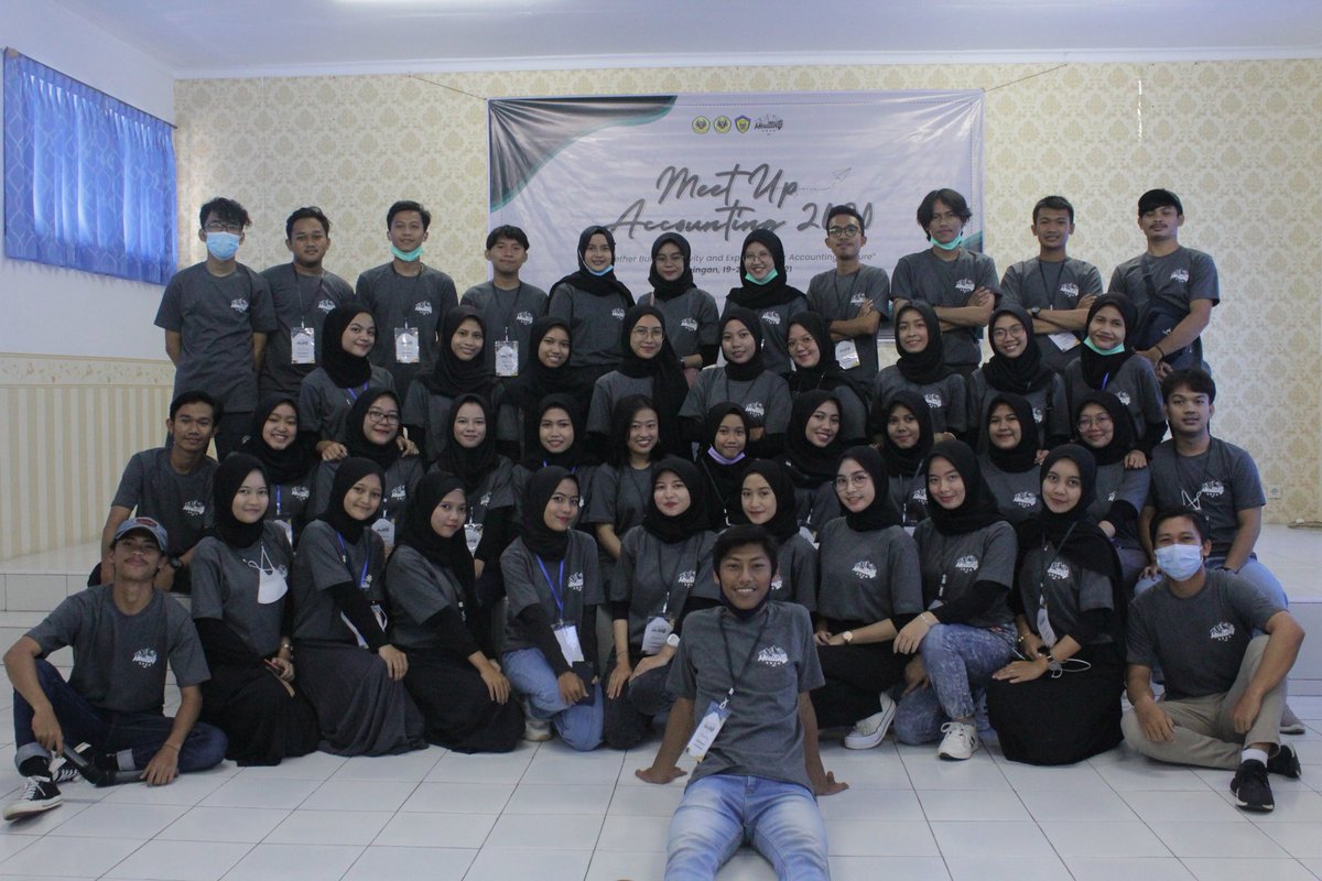 himakuniku's tweet photo. Day 3- Closing Ceremony dan pengumuman pemenang mini project https://t.co/vN3dXK6blo