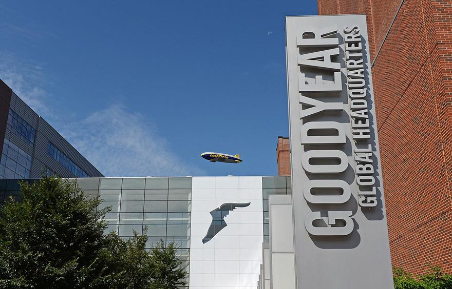 _ArriveAlive's tweet photo. Goodyear and Voyomotive collaborate on tyre intelligence for vehicle efficiency  https://t.co/UWyfVWGzUa

#ArriveAlive #Collaboration #VehicleEfficiency @goodyear @Voyomotive https://t.co/gCIxgr61N7