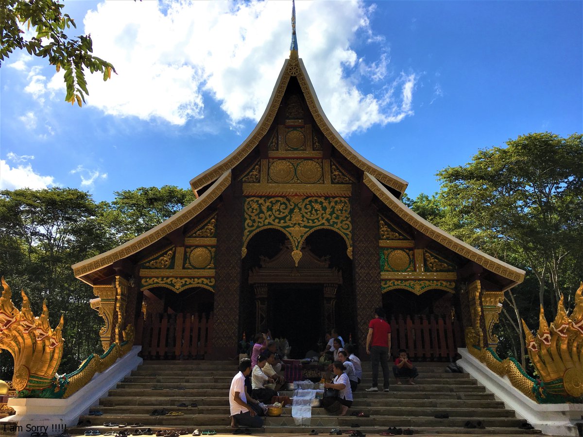 explorelaos tweet media