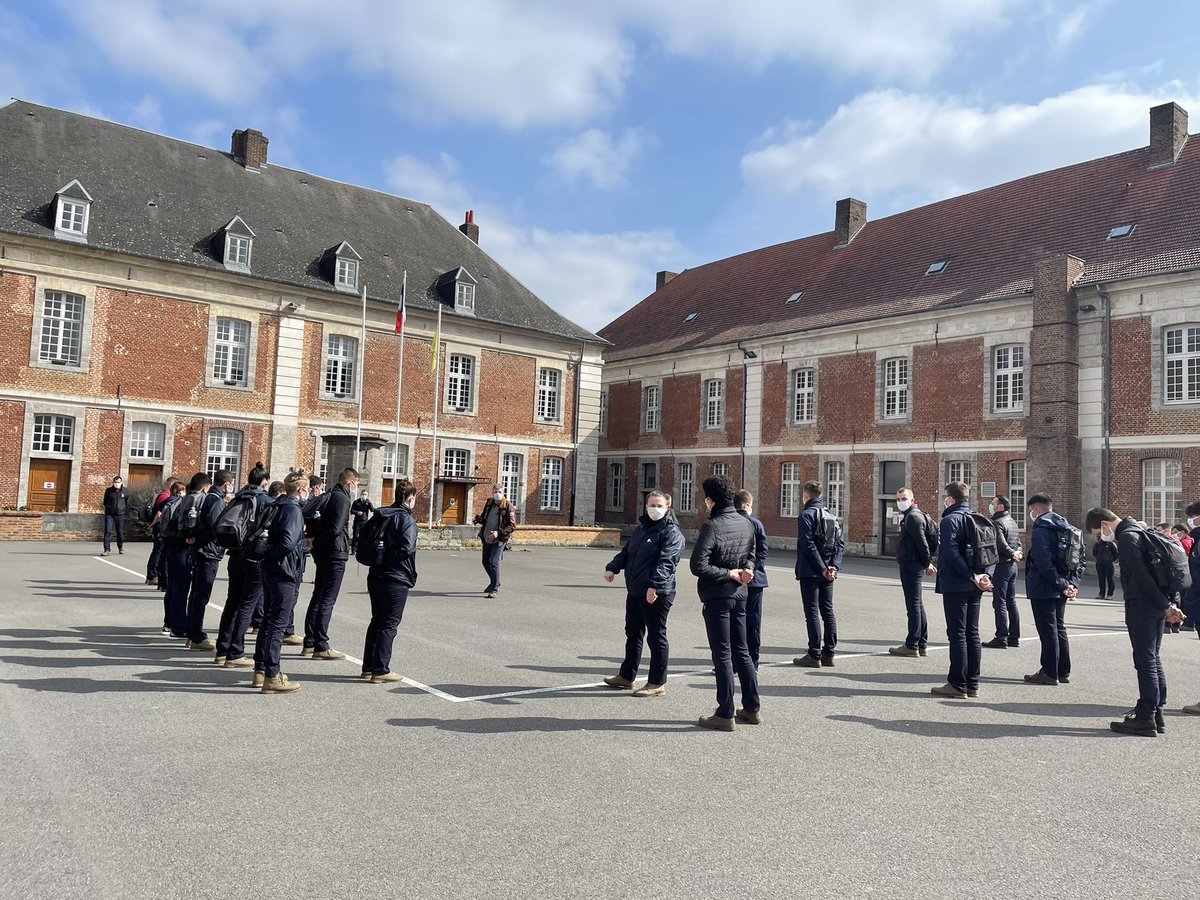 <a href="/EPIDE_Officiel/">EPIDE - Compte officiel</a> 4 sites en <a href="/hautsdefrance/">Région Hauts-de-France</a> : une vraie solution pour 660 jeunes. Écoutez-les: heureux 👍, débouts👏. ENSEMBLE ( <a href="/ArefieHDF/">AREFIE Hauts-de-France</a> <a href="/prefet59/">Préfecture de la région Hauts-de-France et du Nord</a> @poleemploi_HDF <a href="/AcLille/">Académie de Lille</a> ...) donnons cette chance à plein d’autres jeunes.