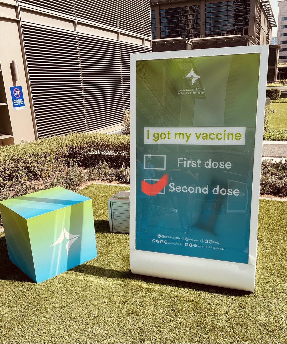 baxterdan's tweet photo. Second dose vaccine day in #DXB. And a suitably profound parking machine. Change is Possible. #thanksUAE https://t.co/vbnLvDtVYN