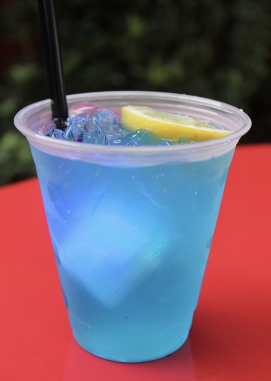 crossroads_2004's tweet photo. rt for iced tea:              ❤ for lemonade: https://t.co/DR1PY2tETs