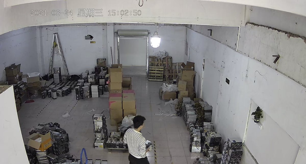 Crypto mining diary:
Clean and test the miners from the mining farm.
#bitcoin #crypto #eth