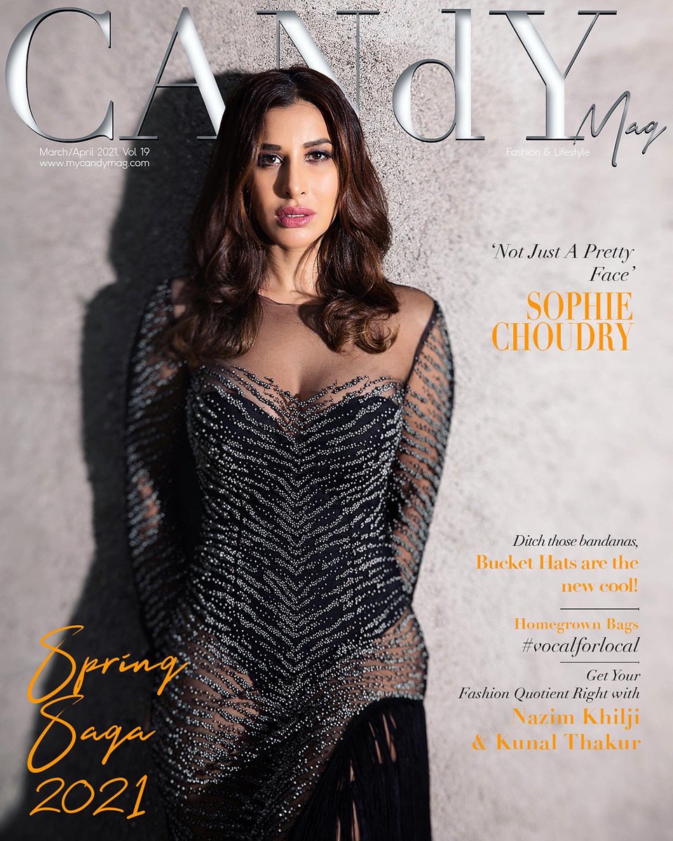 Sophie_Choudry's tweet photo. A lil spicy 🌶 on candy 🍭 Thanku @CandymagIn for making me your cover girl &amp; for the fab article about fitness, music, the kinda guy I like &amp; more! https://t.co/JaYj8uTpFJ https://t.co/qY4efdz63Y