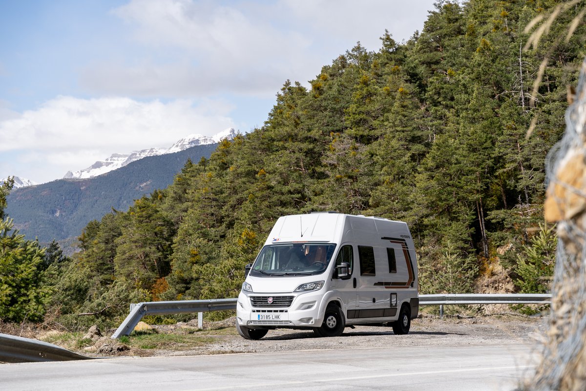 🚐 Cualquier lugar es bueno para hacer un alto en el camino y disfrutar de unas maravillosas vistas en el Pirineo Aragonés.

🏔 Continuamos con nuestro recorrido Slow Driving por "La Ronda de Ordesa" | <a href="/M3Caravaning/">M3 Caravaning</a>