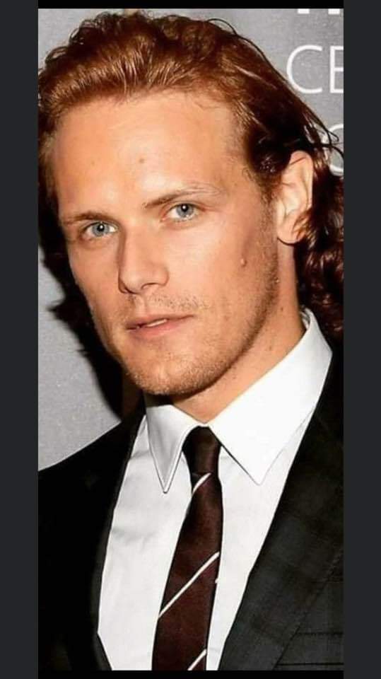 ThompsonRuehle's tweet photo. #weecurl @SamHeughan https://t.co/1xOA9SOQV0