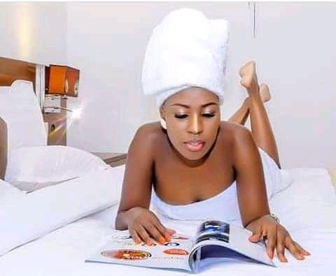 bujafleva_news's tweet photo. Natacha Burundi is back again
Umwamikazi w'umuziki w'Uburundi
inyuma yo gusohora Shikisha ft Femi One agiye kuduha New Song. 
Natacha ati : << Ntashobora kunyoteza abakunzi b'umuziki w'Uburundi vuba New Song irabashikira. >> https://t.co/lxkUzULUTn